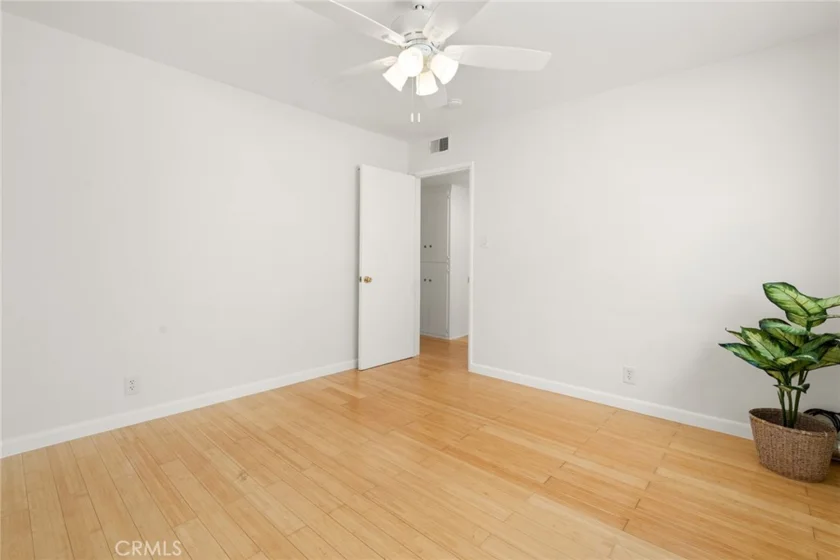 801 E 1st Street #18 photo 16