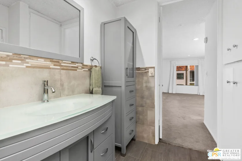 1401 Valley View Road #321 photo 17