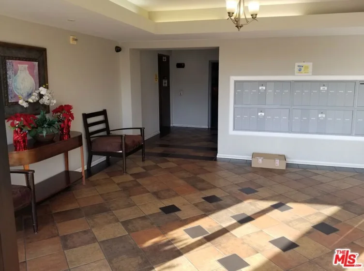 13941 Sherman Way #204 photo 10
