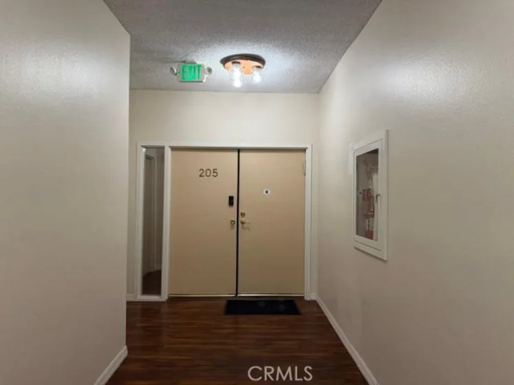 5237 Newcastle Avenue #205 photo 3
