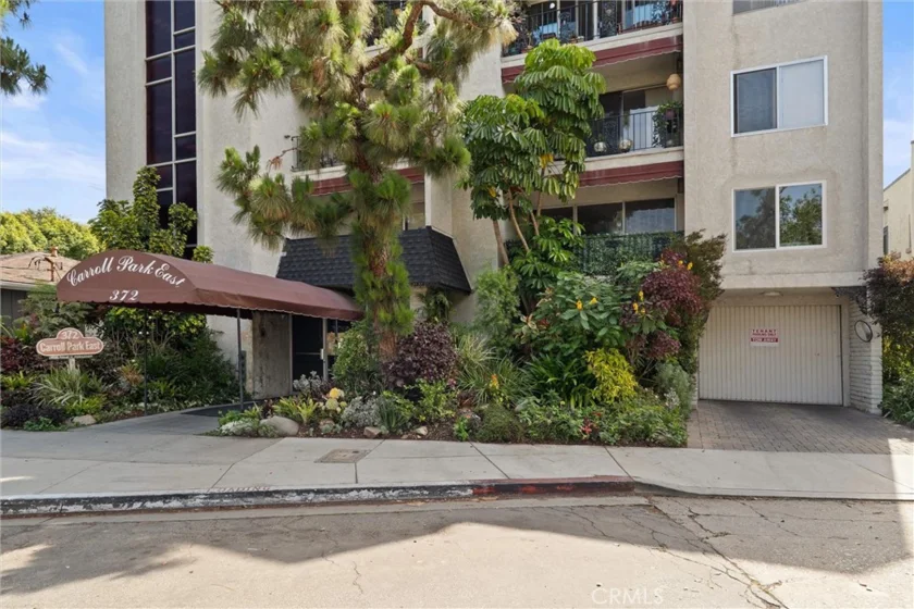 372 E Carroll Park #201 photo 12