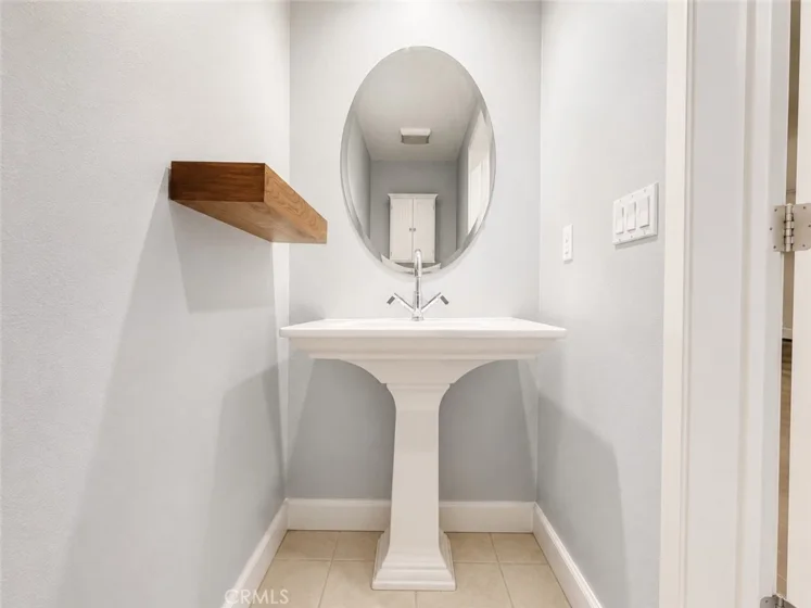 14412 Killion Street #310 photo 30