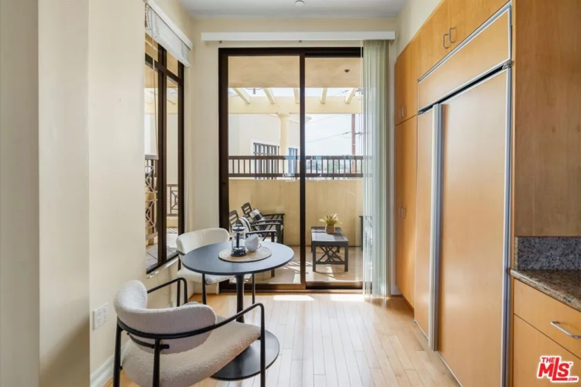 11847 Gorham Avenue #403 photo 31