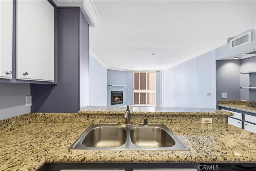 5143 Bakman Avenue #320 photo 13