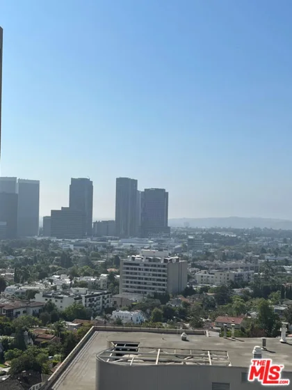10445 Wilshire Boulevard #1806 photo 15
