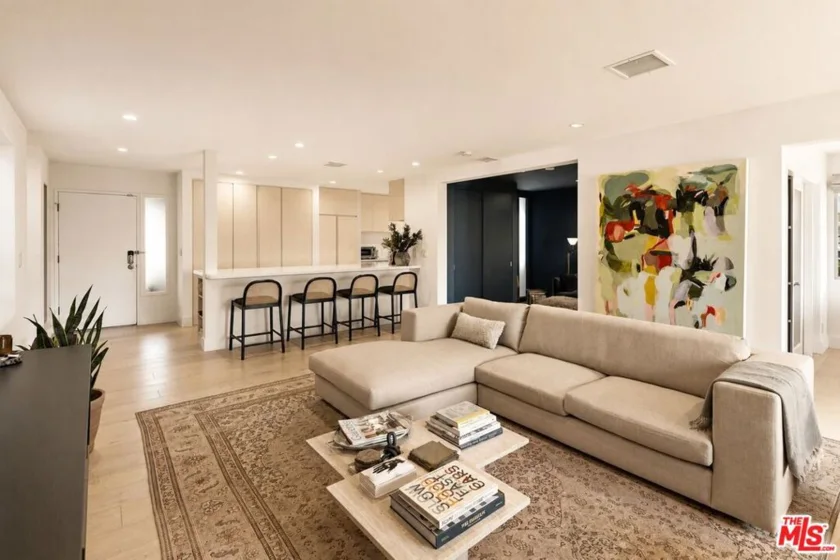 930 California Avenue #301 photo 17