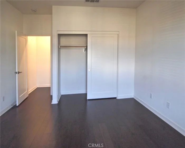 1581 E Lincoln photo 30