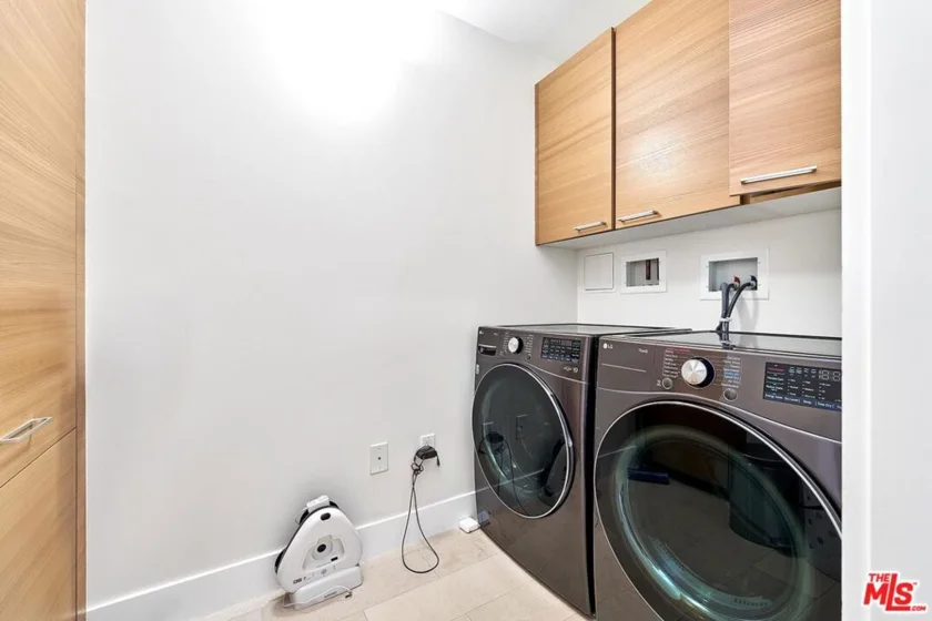 10776 Wilshire Boulevard #603 photo 30