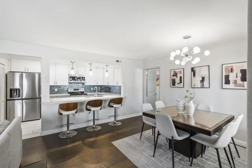 4080 Rosenda #210 photo 2