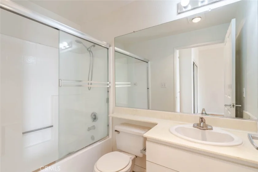 19350 Sherman Way #210 photo 15