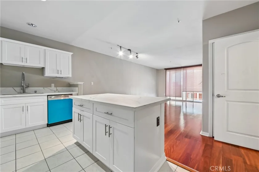 3740 Santa Rosalia #402 photo 7