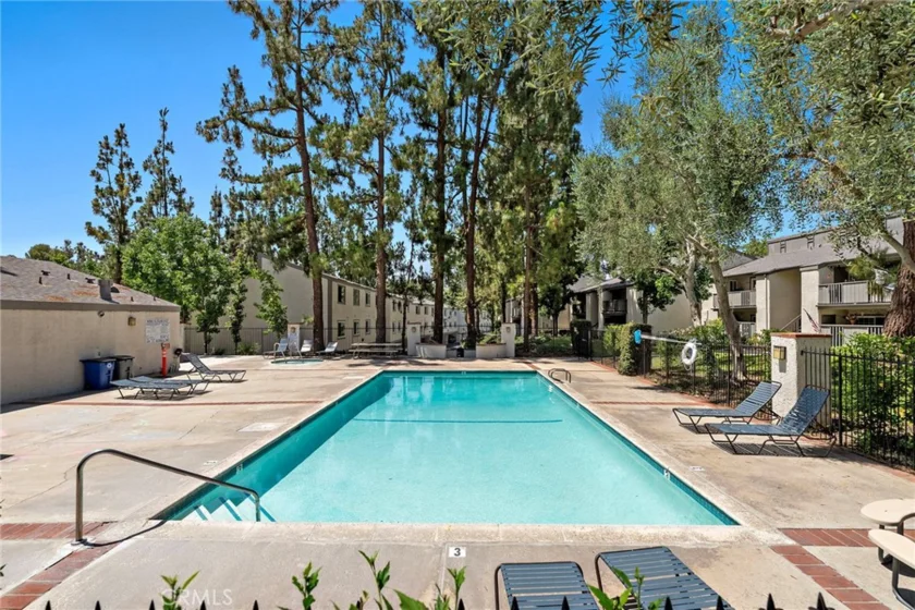 1665 Brea photo 22