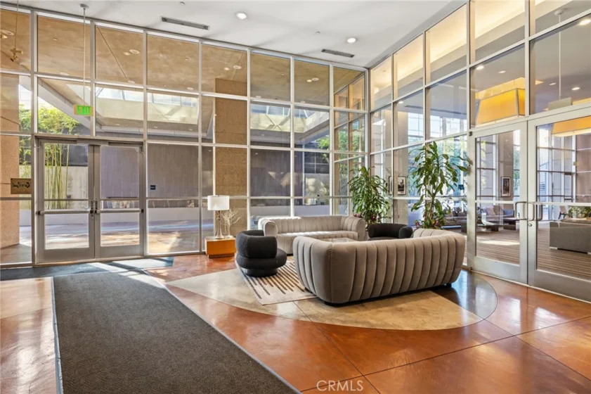 801 S Grand #1611 photo 6