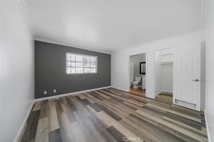 1335 Newport Avenue #209 photo 3