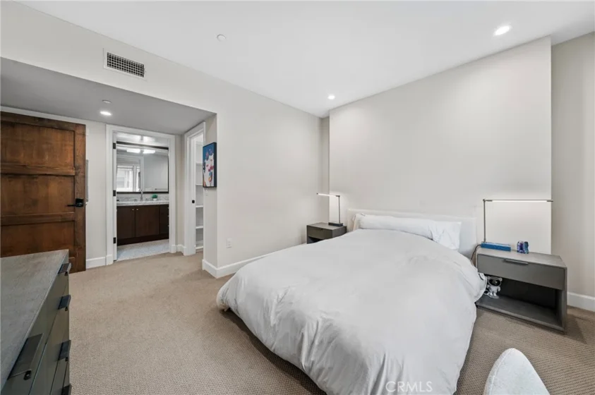 823 S Bundy Drive #110 photo 28