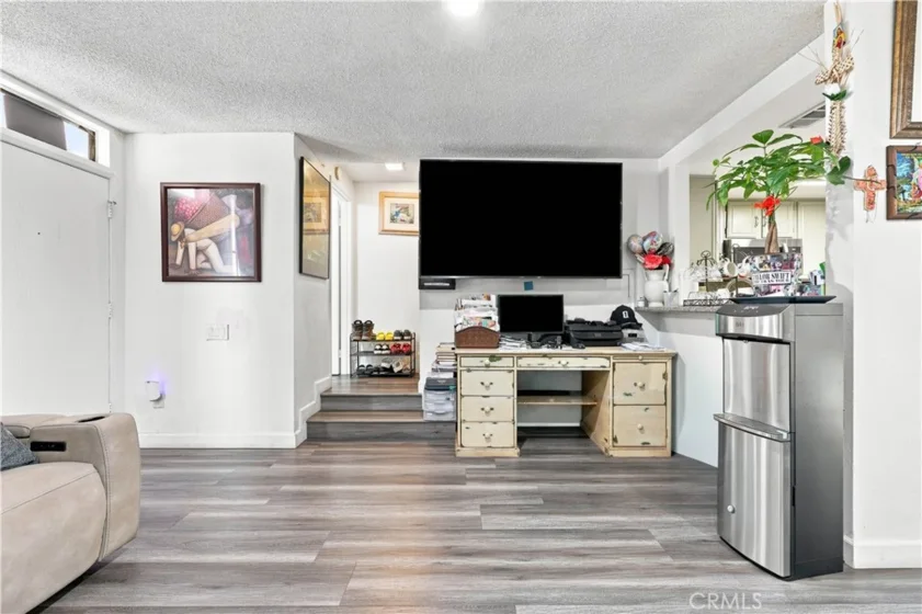 9625 Sylmar Avenue #23 photo 6