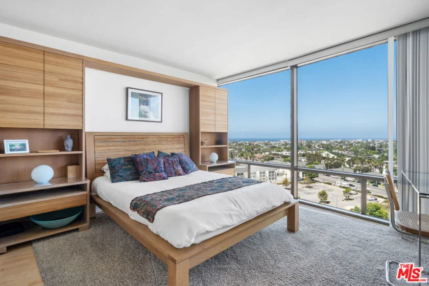 4265 Marina City Drive #1005 WTN photo 1