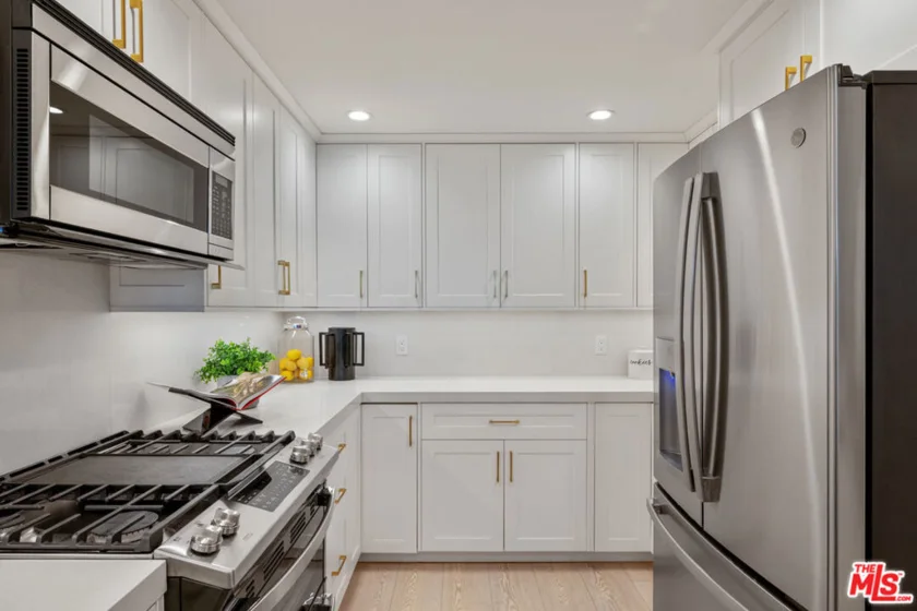 4711 Ambrose Avenue #204 photo 17