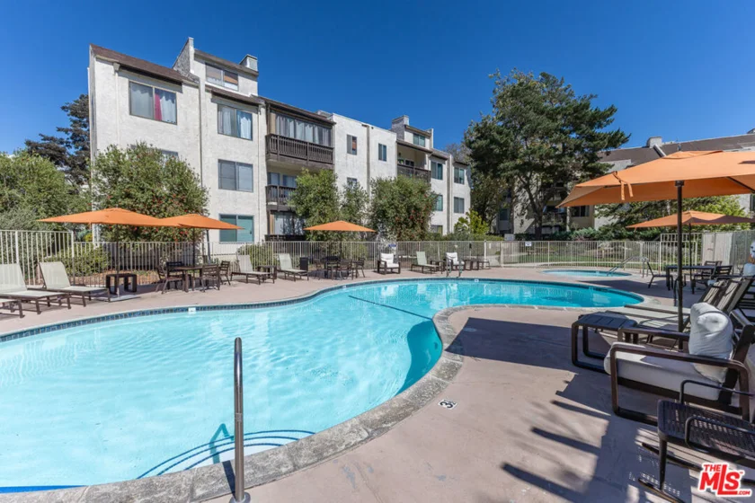 1208 Summertime Lane photo 24