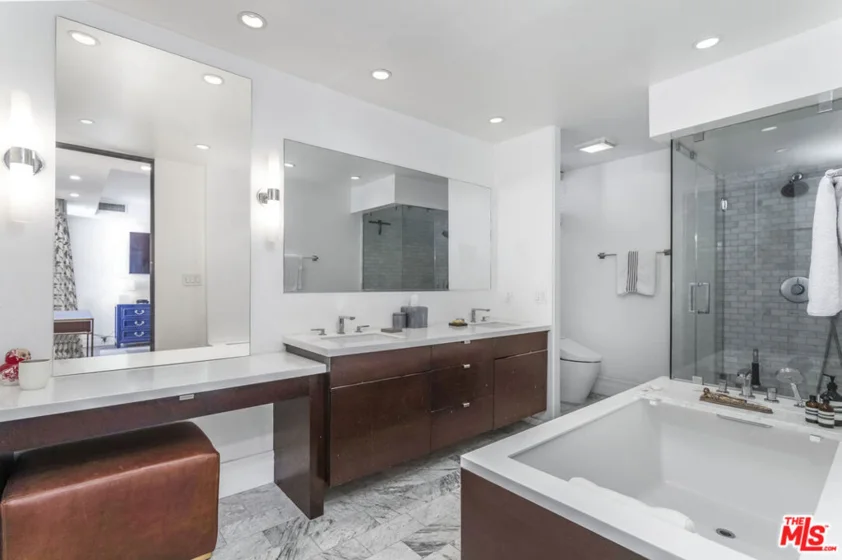 1100 Alta Loma Road #608 photo 17