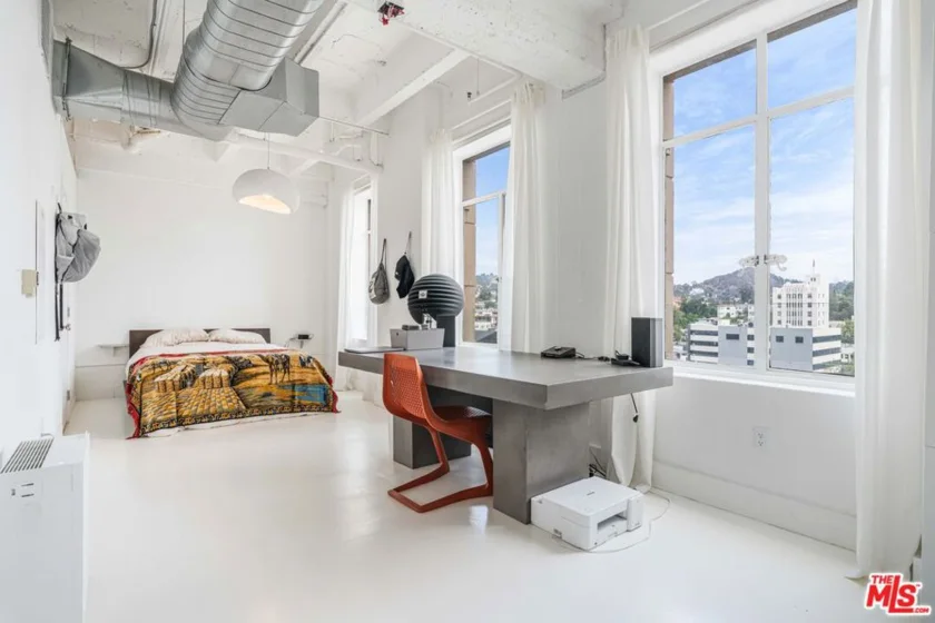 6253 Hollywood Boulevard #909 photo 29