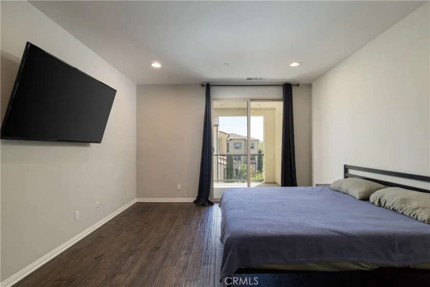 63 Origin photo 16
