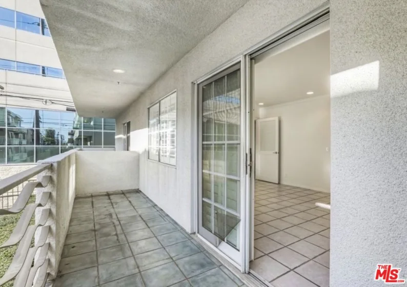 1817 Selby Avenue #102 photo 27