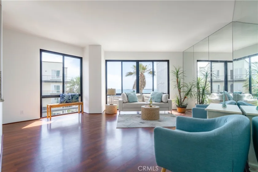 1310 E Ocean #401 photo 7