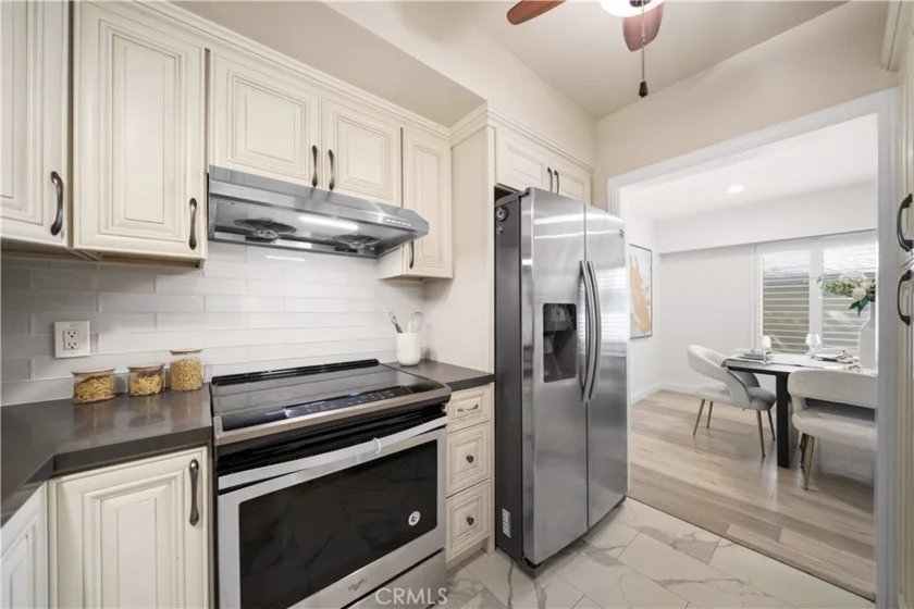 1611 S Pomona #D13 photo 11