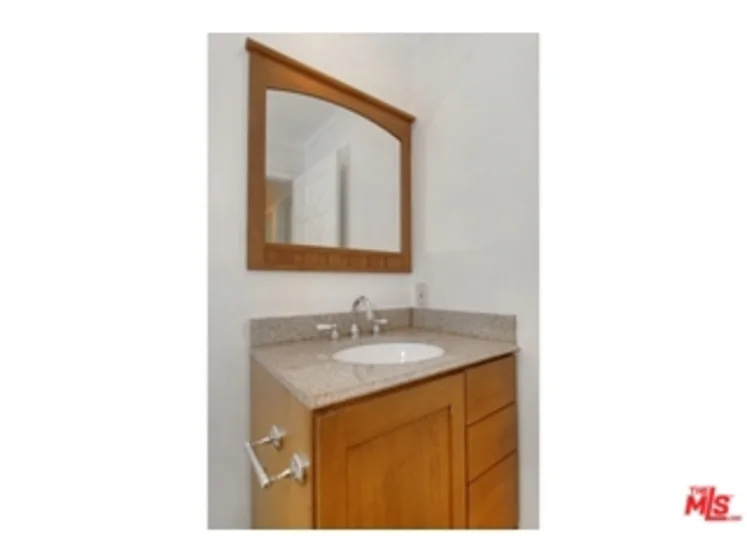 4212 Whitsett Avenue #101 photo 1