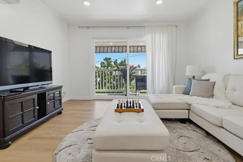 363 Newport Avenue #302 photo 6