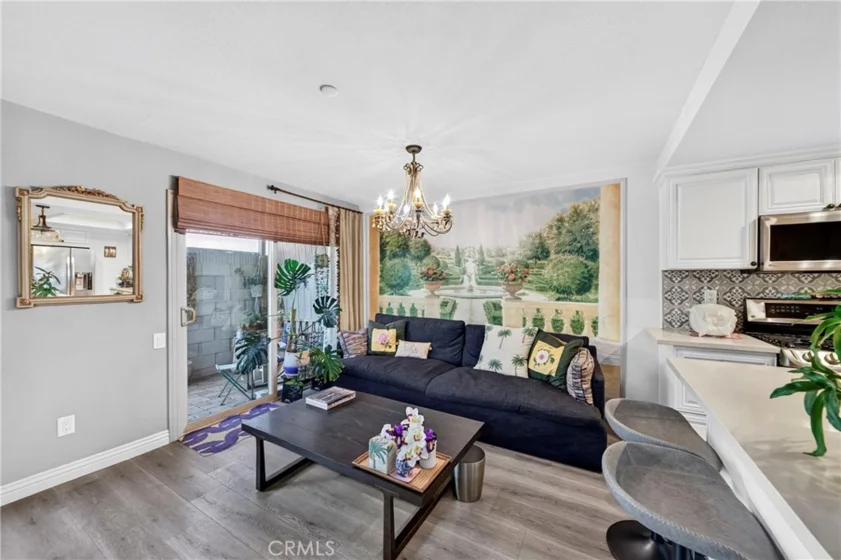 9522 Linda Ln photo 12