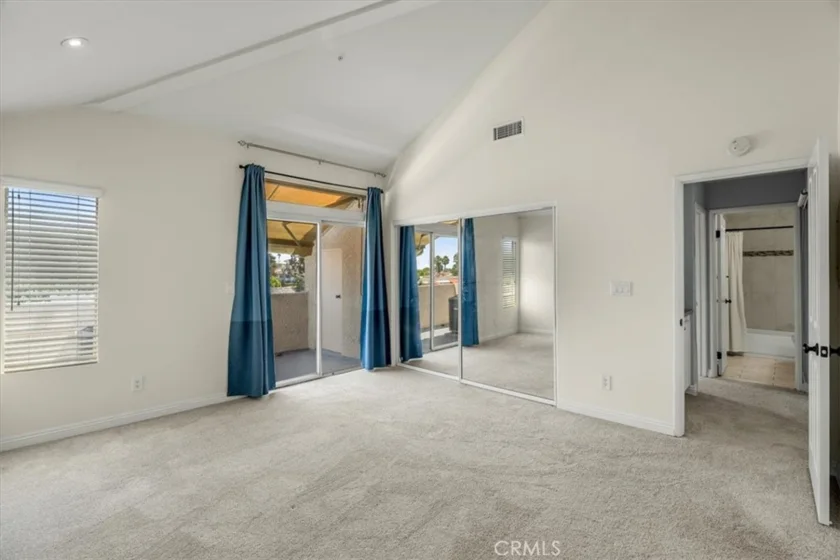 4561 Warner photo 16