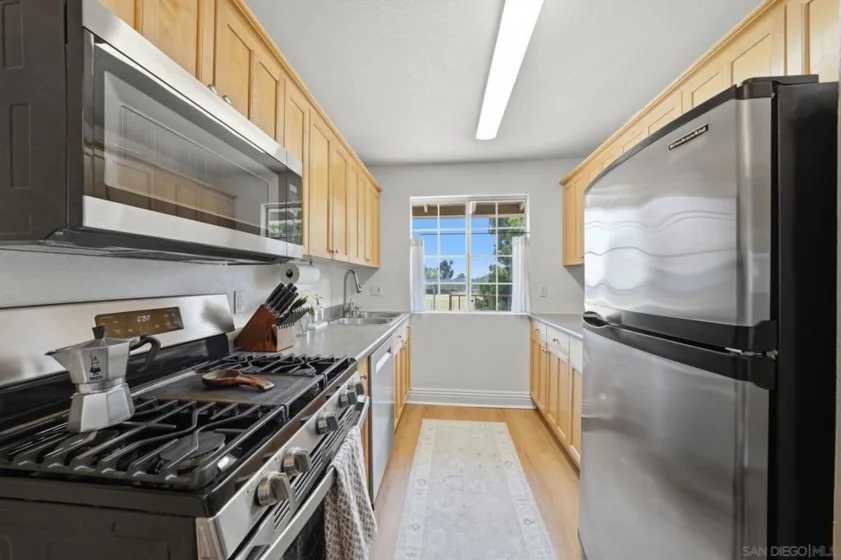 4775 Seminole Drive #201 photo 7