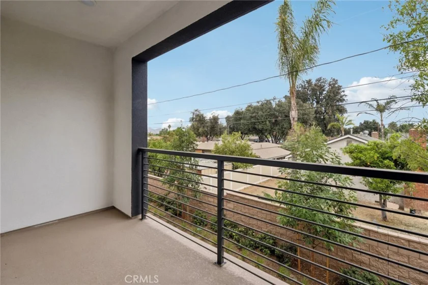 9549 Hannah Way photo 6