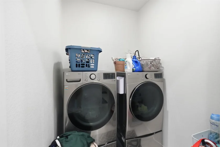 5491 Seacliff Place #108 photo 39