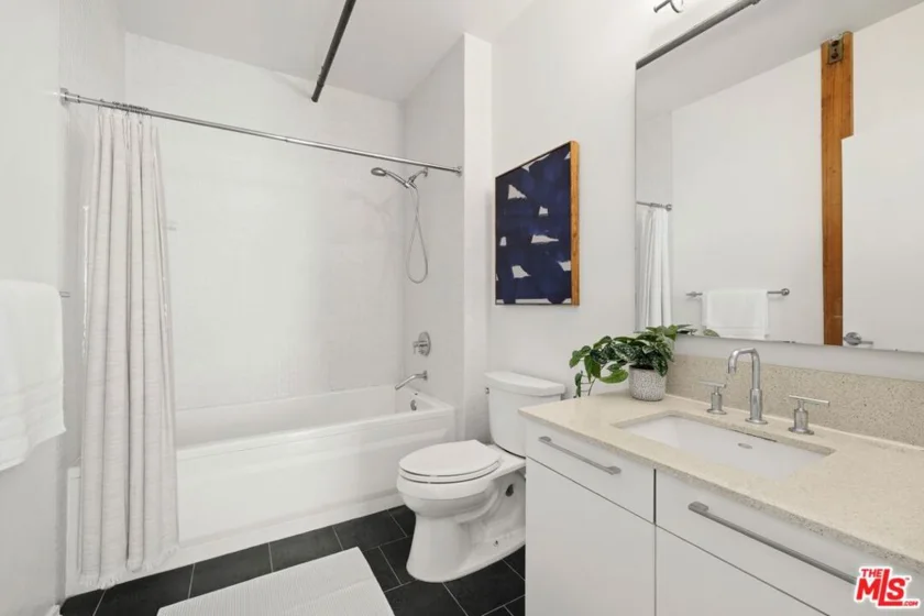 4115 Glencoe Avenue #306 photo 9