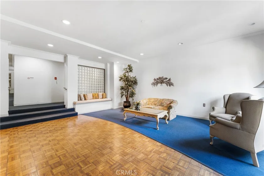972 E California #207 photo 22