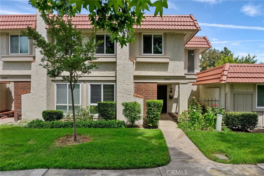 12863 Newhope photo 1