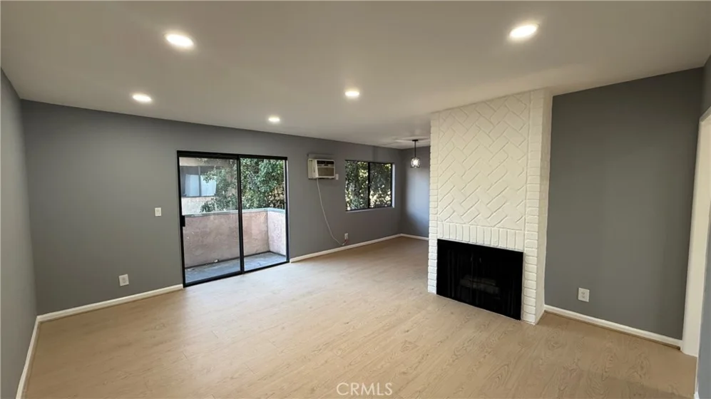 9054 Willis Avenue #21 photo 2