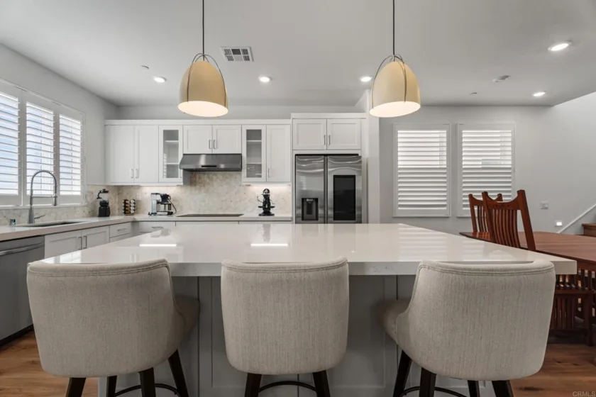 444 Bunsen Street photo 13