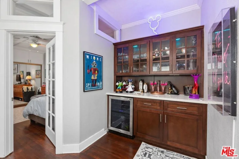 325 W 3rd Street #502 photo 13