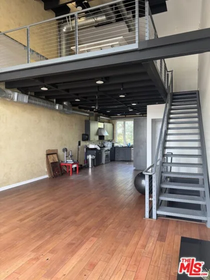121 E City Place Drive photo 3