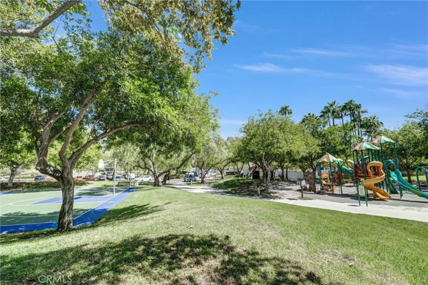 147 Mira Mesa photo 34