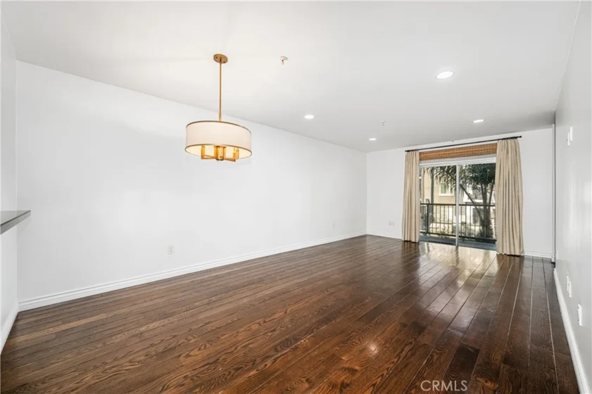 7100 Alvern #309 photo 30