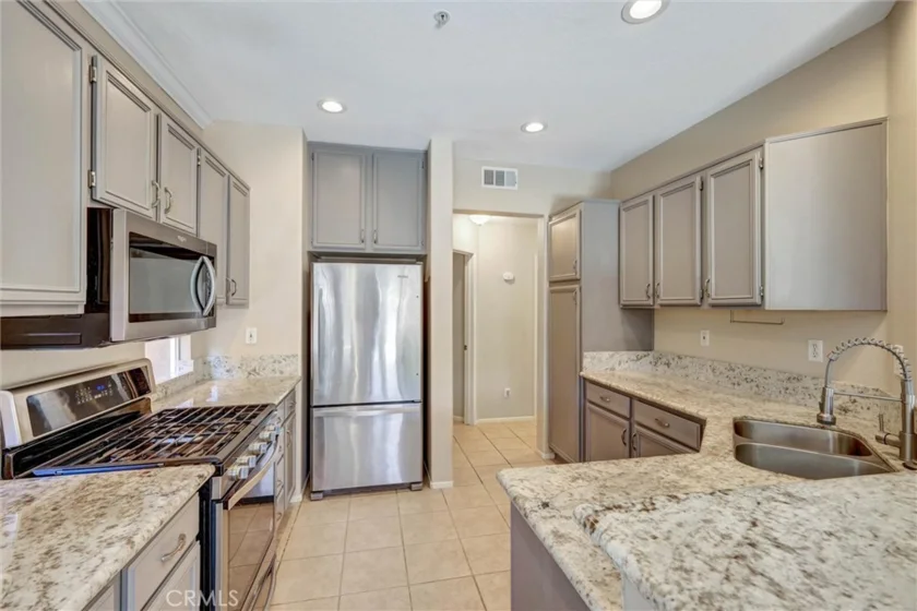 39908 Millbrook #A photo 13