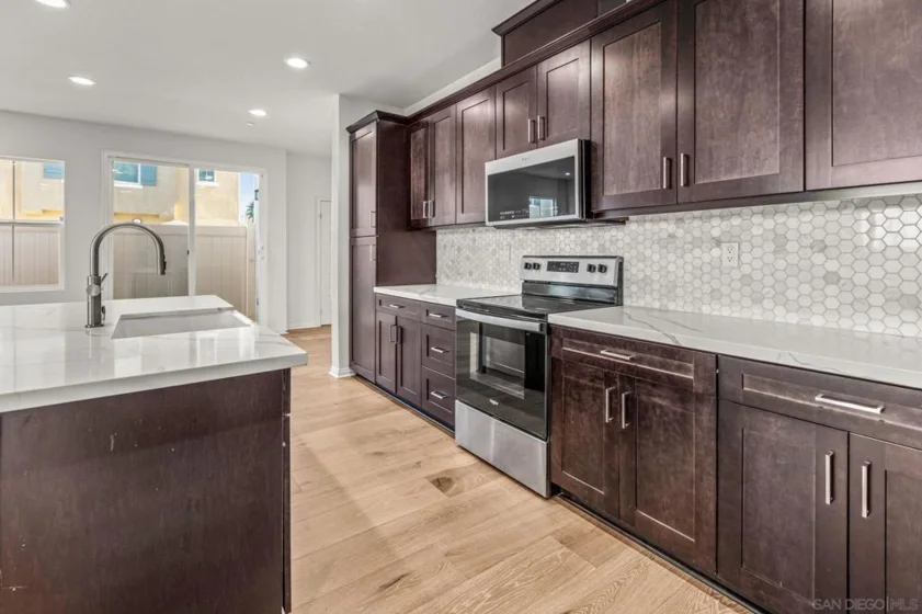 505 Pinedale photo 11