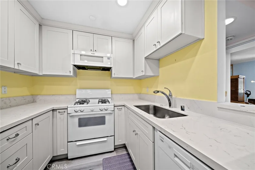 7720 Riverdale #B photo 13