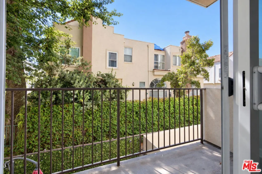 14412 Killion Street #205 photo 17