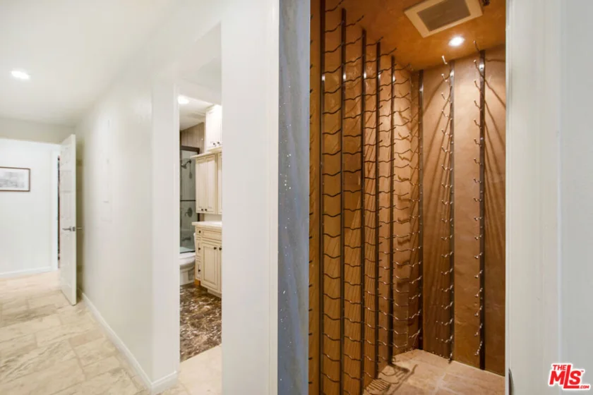 11838 Kiowa Avenue #101 photo 23
